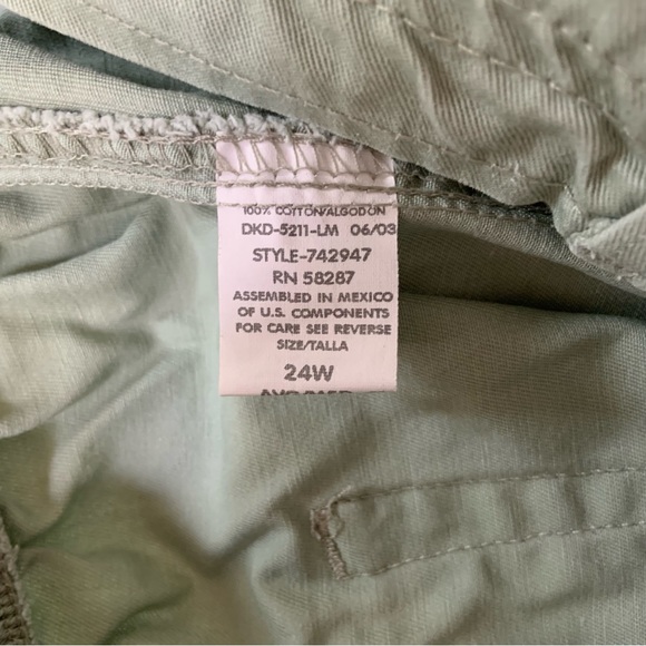 Vintage Mom Shorts Plus Mint Green - Size 24W - Picture 3 of 7